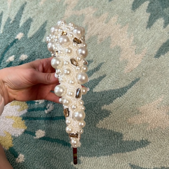 Deepa Gurnani Lux Faux Pearl Embellished Padded Headband - Picture 7 of 14